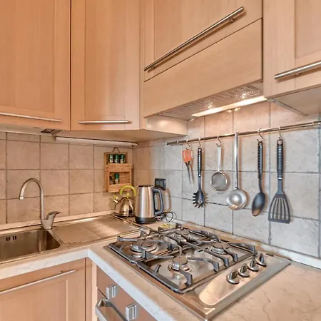 Apartment Sidonia For Three People In A With Swimming Pool. Desenzano del Garda