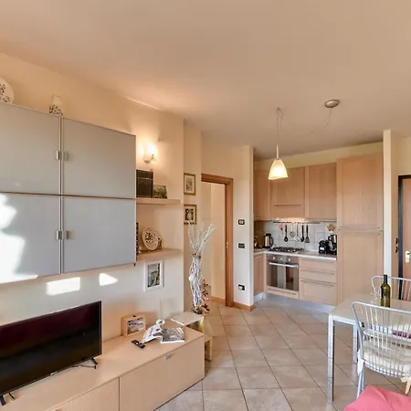 Apartment Sidonia For Three People In A With Swimming Pool. Desenzano del Garda